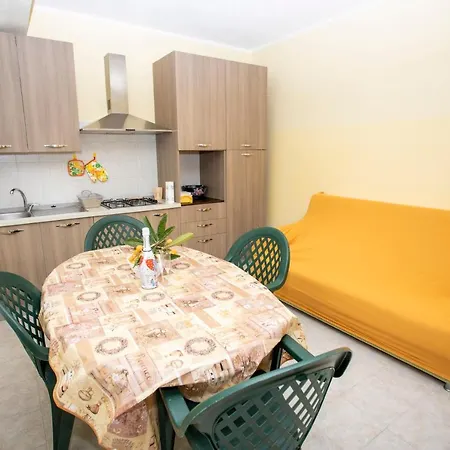 Costa Degli Dei Holidays Apartment San Nicolò
