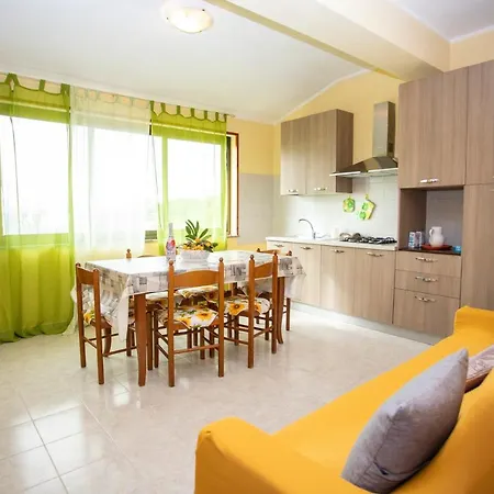Apartment Costa Degli Dei Holidays San Nicolò