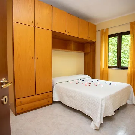 Apartment Costa Degli Dei Holidays